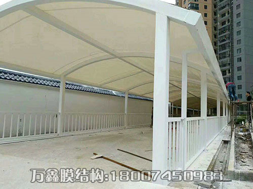 停車場(chǎng)頂棚